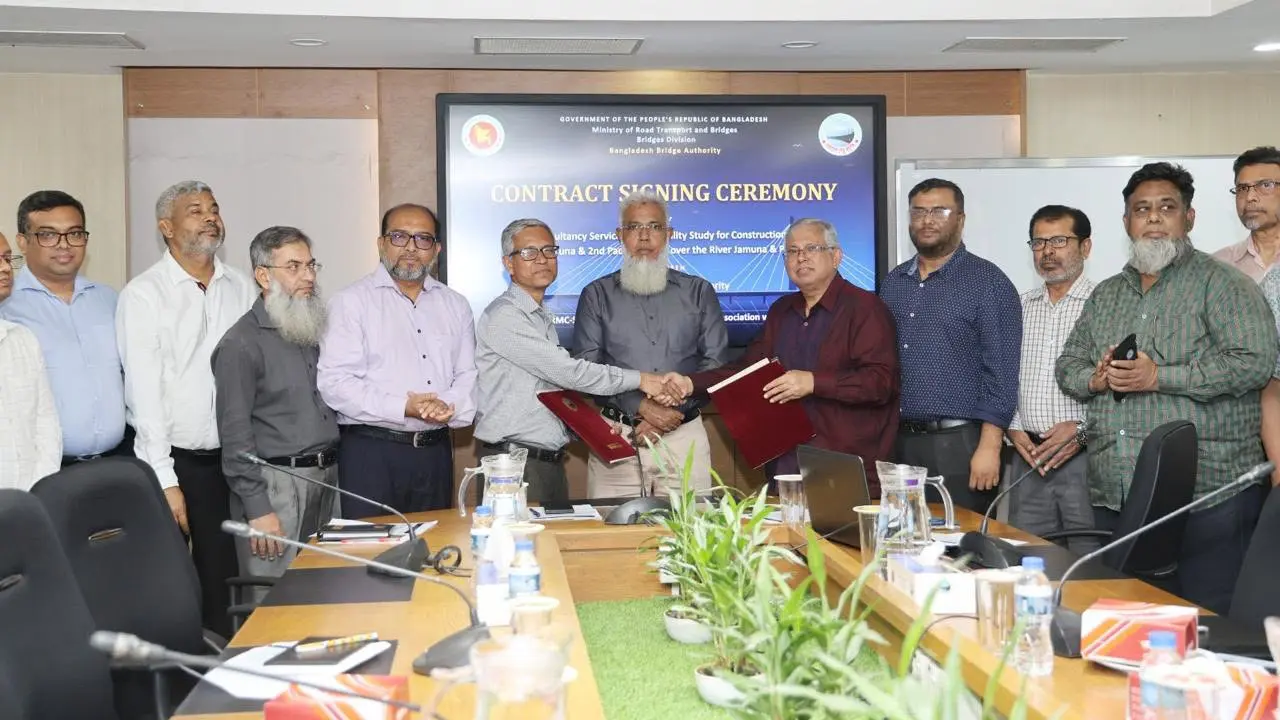 দ্বিতীয় যমুনা ও পদ্মা সেতুর সম্ভাব্যতা সমীক্ষায় চুক্তি