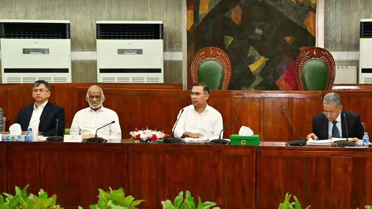 চলছে মন্ত্রিপরিষদের বৈঠক