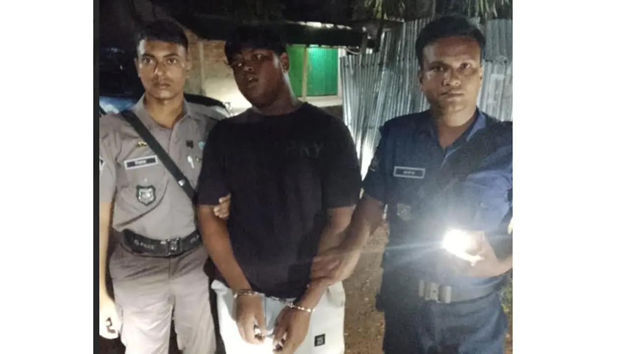 চট্টগ্রামে ছুরিকাঘাতে কিশোর নিহত, অভিযুক্তকে পুলিশে সোপর্দ