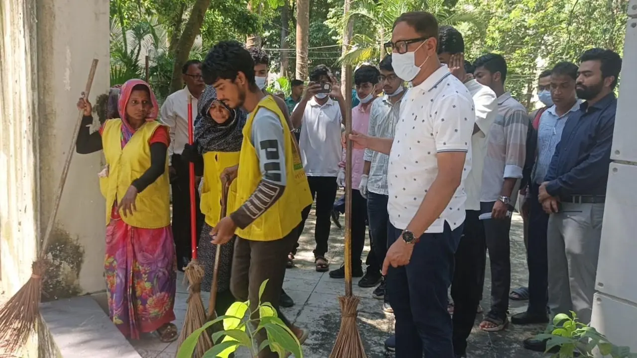 ডেঙ্গু রোগীদের চিকিৎসায় সর্বাধুনিক চিকিৎসাপদ্ধতি ব্যবহার করা হচ্ছে