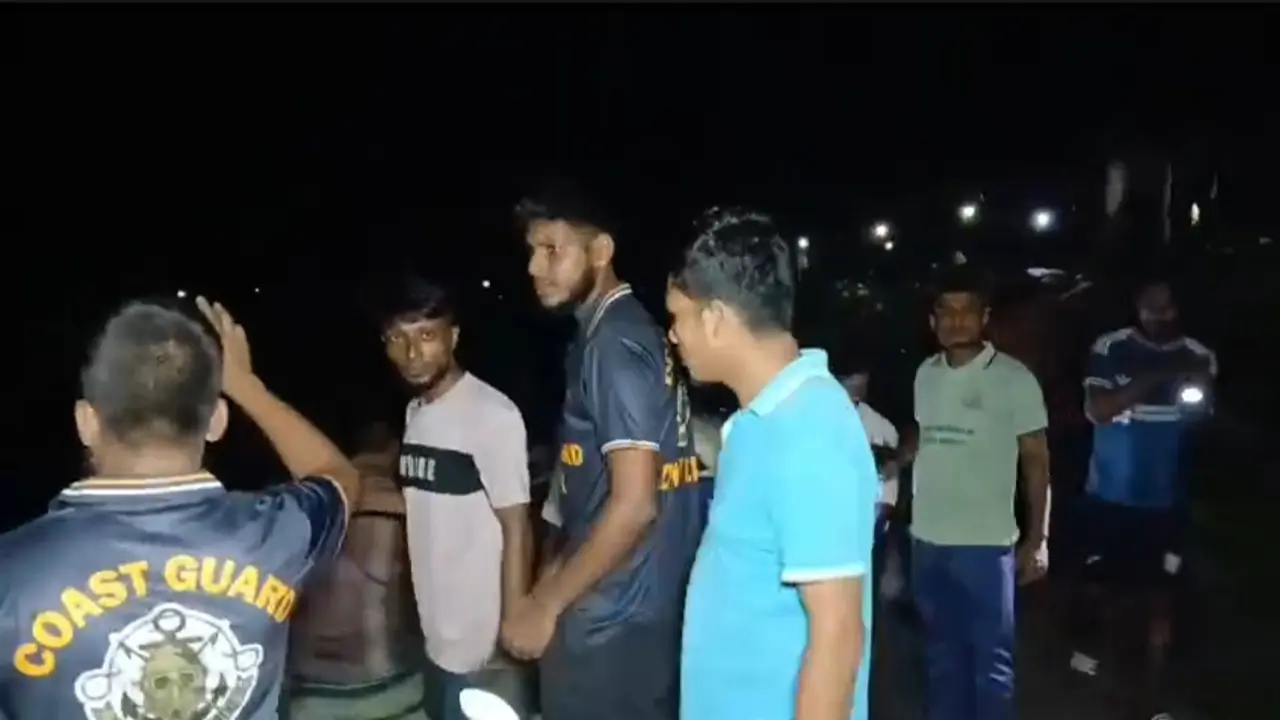 আড্ডা দেওয়ার সময় নদীর পাড় ধস, বিজিবি সদস্যসহ নিখোঁজ ২