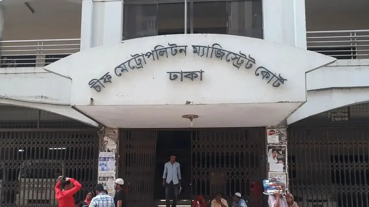 স্বরাষ্ট্র উপদেষ্টার স্বাক্ষর জাল : আত্মসমর্পণের পর কারাগারে এএসপি