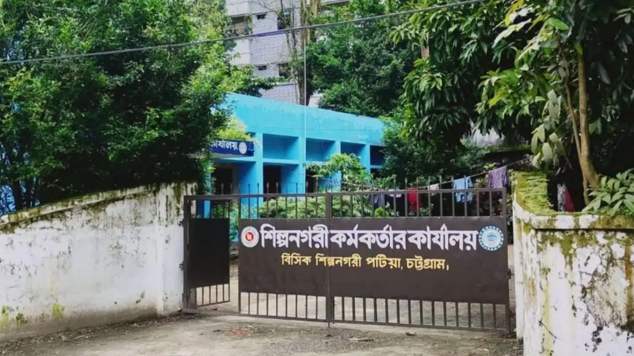 পটিয়া বিসিকে ট্রান্সফরমার চুরি, বিদ্যুৎ বিচ্ছিন্ন হয়ে ব্যাহত কার্যক্রম