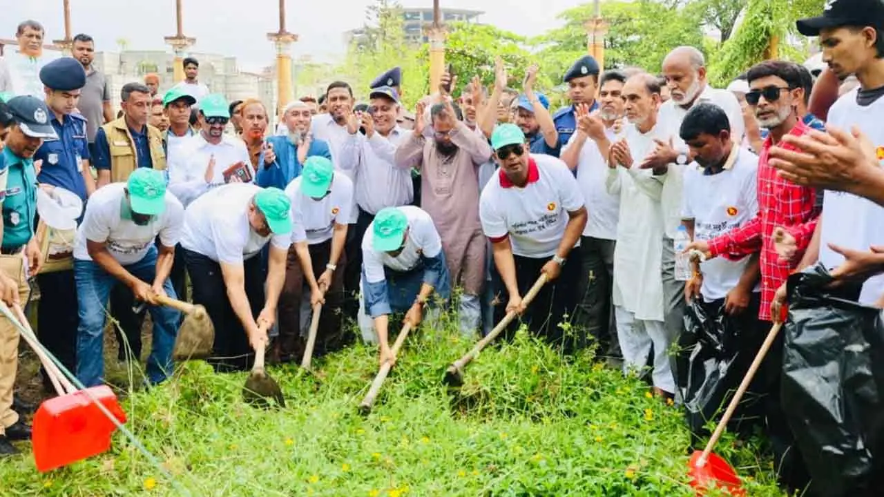 পরিচ্ছন্নতাকে অভ্যাসে পরিণত করতে হবে : ডিসি জাহিদ