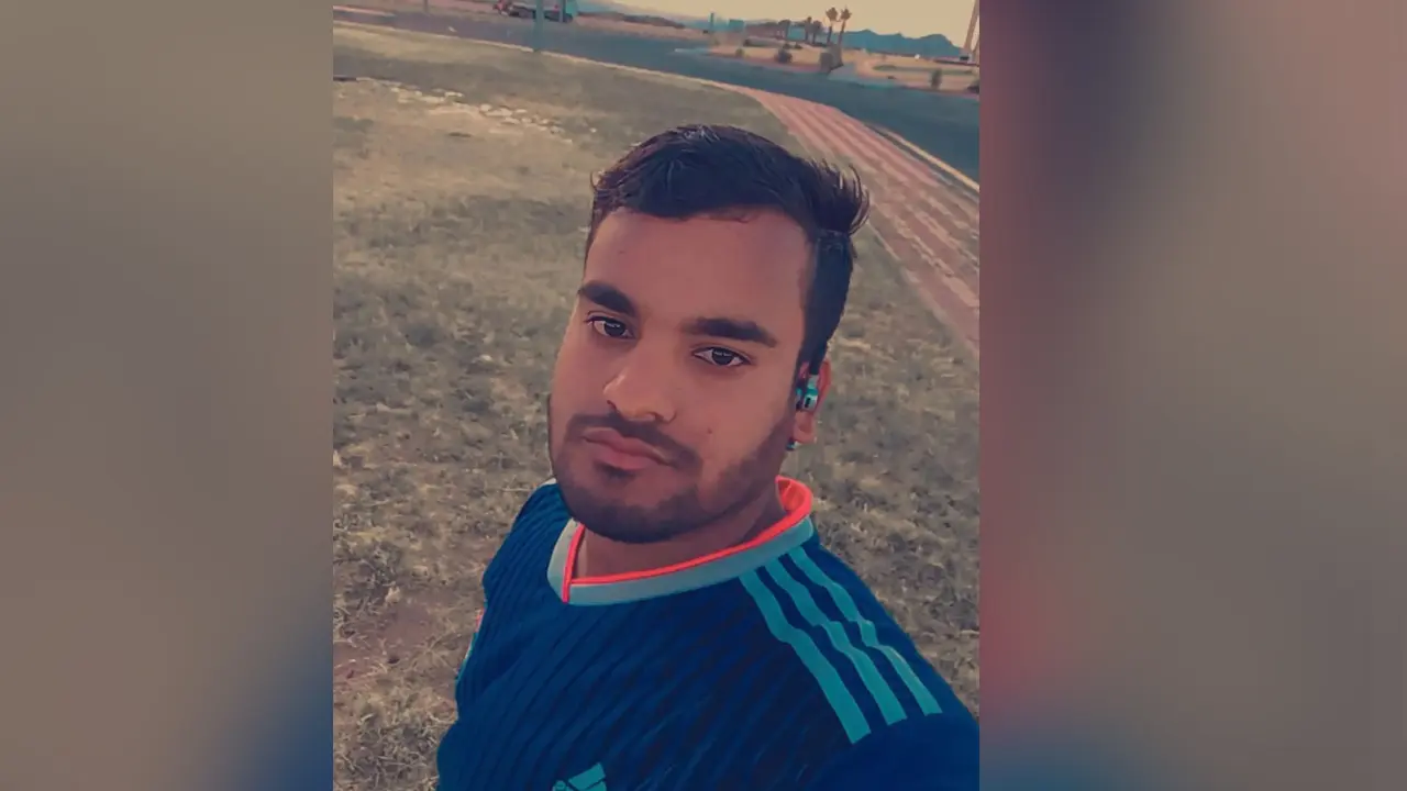 বিমানবন্দরের পথে লরির ধাক্কায় প্রাণ গেল আলিফের