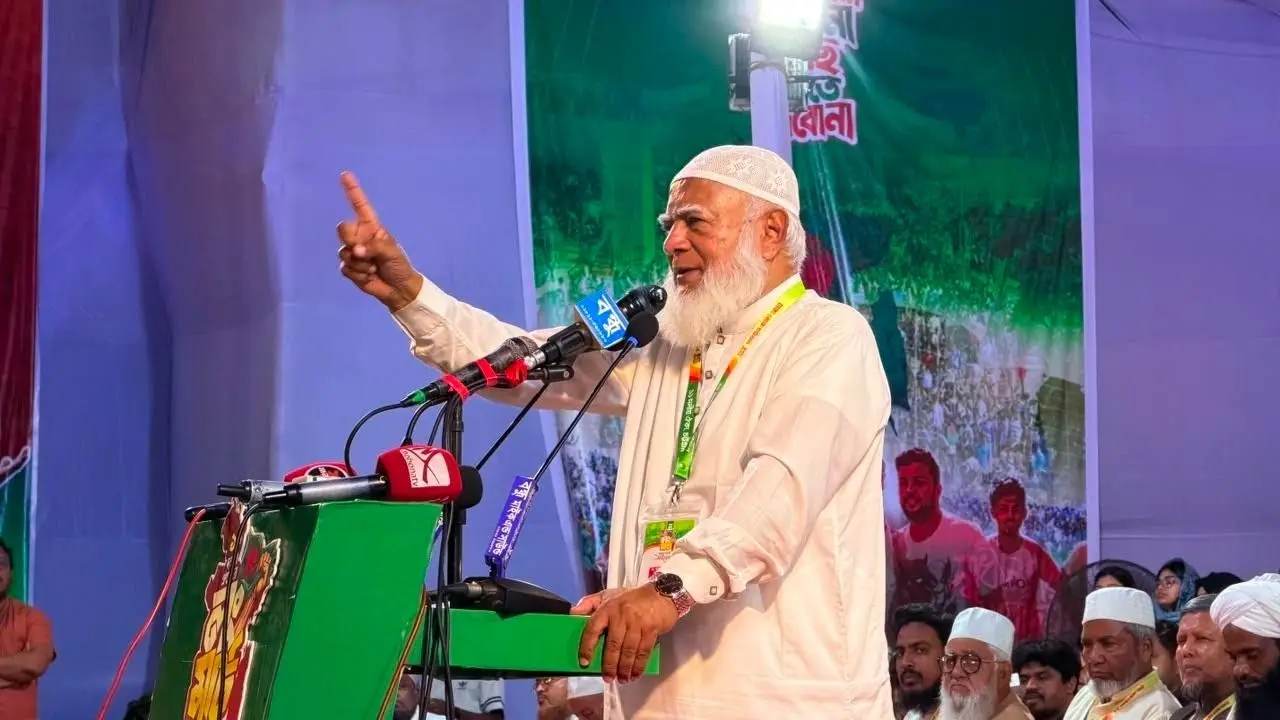 যে নিজের পরিচয় গোপন করে অপকর্ম করে, সেই বড় গুপ্ত