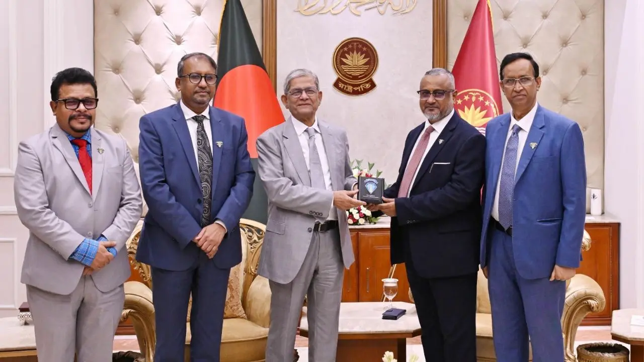 যতই প্রভাবশালী হোক, দুর্নীতি করলে ব্যবস্থা নেওয়ার আহ্বান রাষ্ট্রপতির