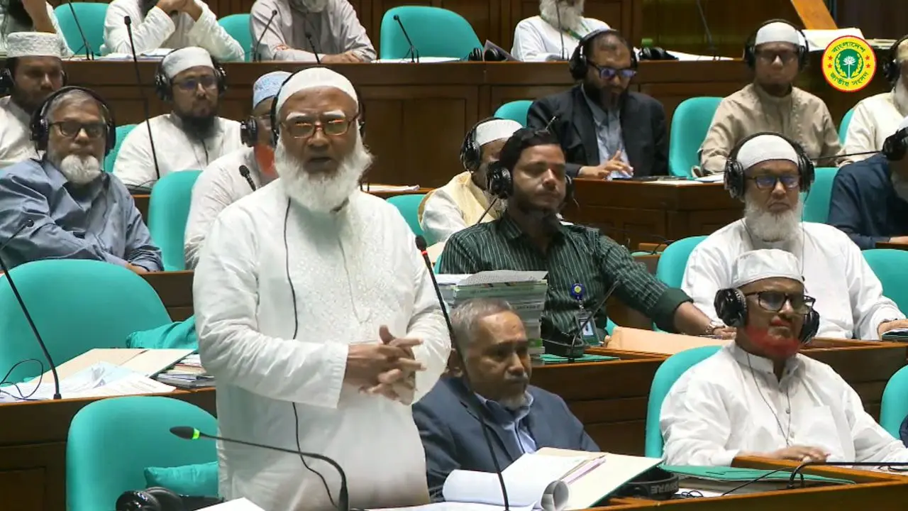 শেখ হাসিনা পালিয়ে গিয়েও এই জাতি ও দেশকে অস্থির করার চেষ্টা করছে