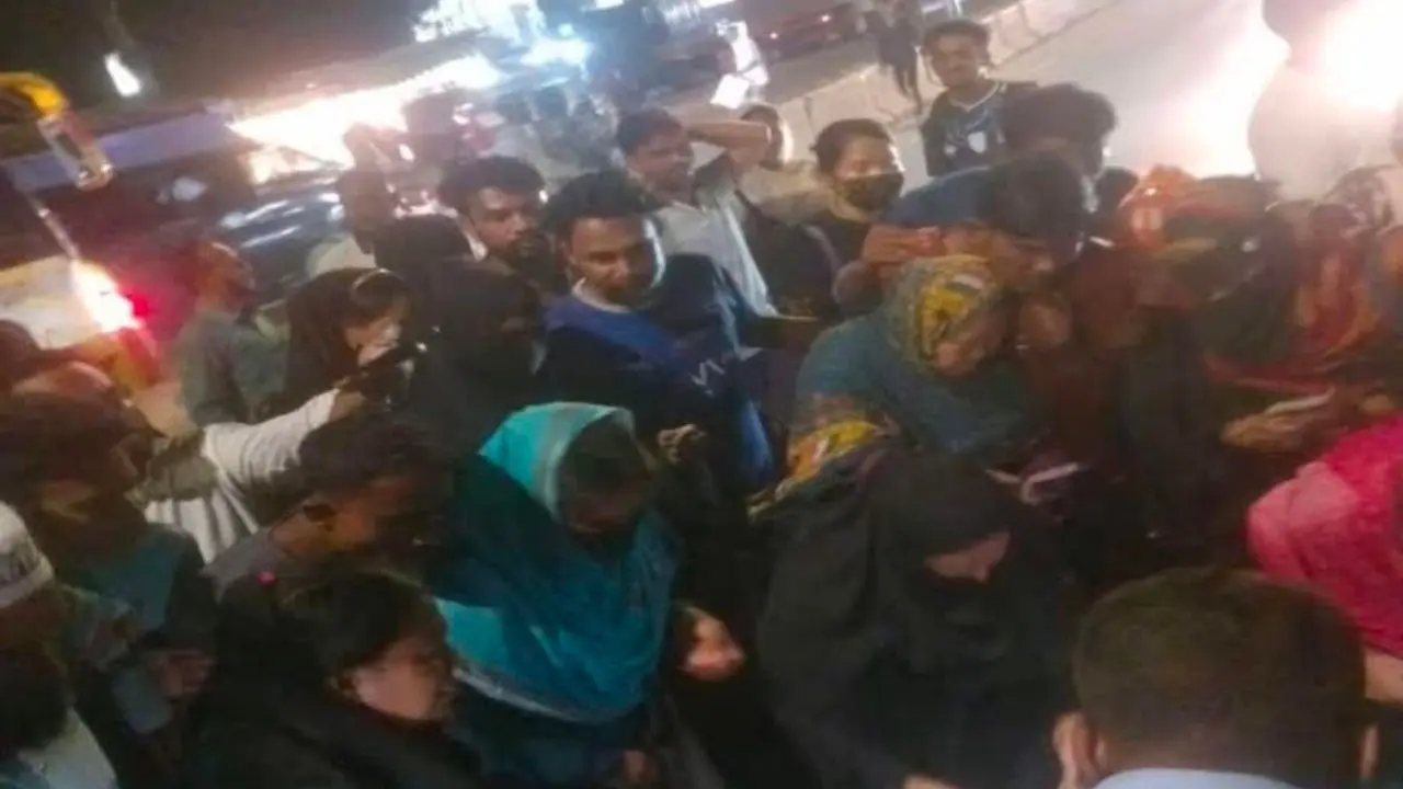 চট্টগ্রামে বাসের ধাক্কায় পোশাকশ্রমিক নিহত, চালক আটক