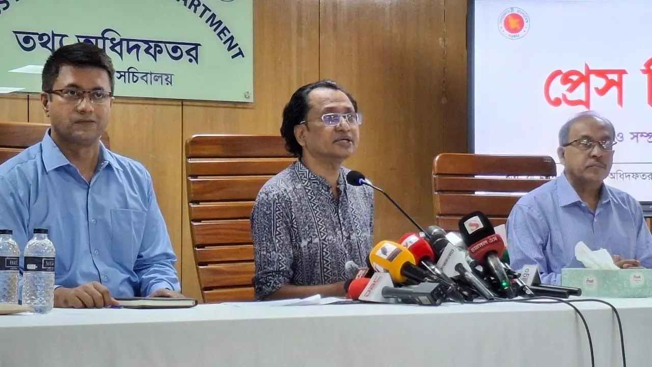 চীন থেকে জে-১০ যুদ্ধবিমান কেনার কারণ জানালেন প্রধানমন্ত্রীর উপদেষ্টা