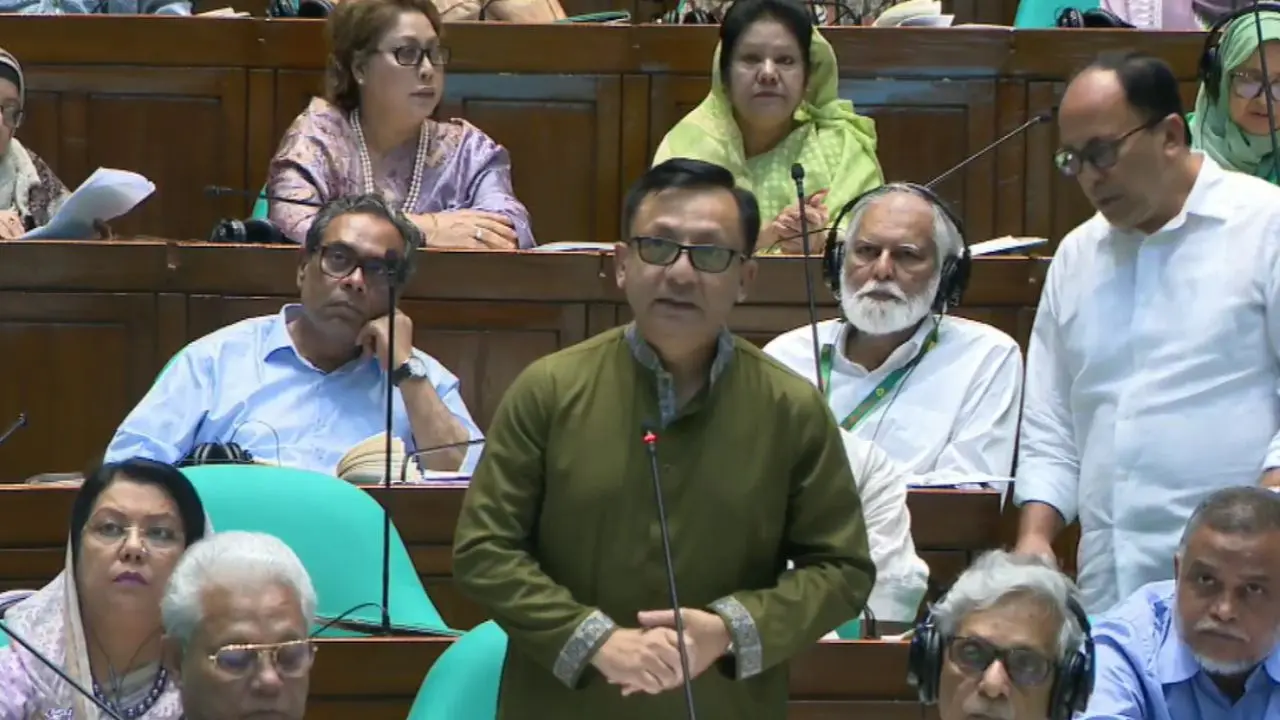 টিসিবি’র ভর্তুকিমূল্যে পণ্য বিক্রি বাজারে দাম স্থিতিশীল রাখছে