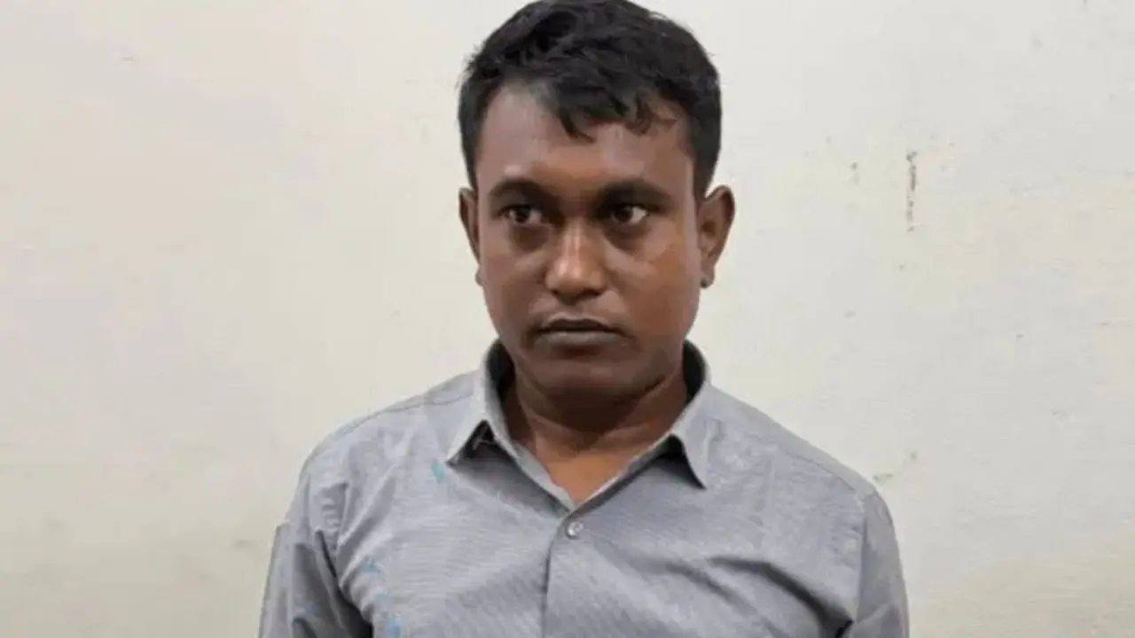 লিখিত-মৌখিক কোনোটিতেই দেননি পরীক্ষা, চাকরিতে যোগ দিতে এসে ধরা