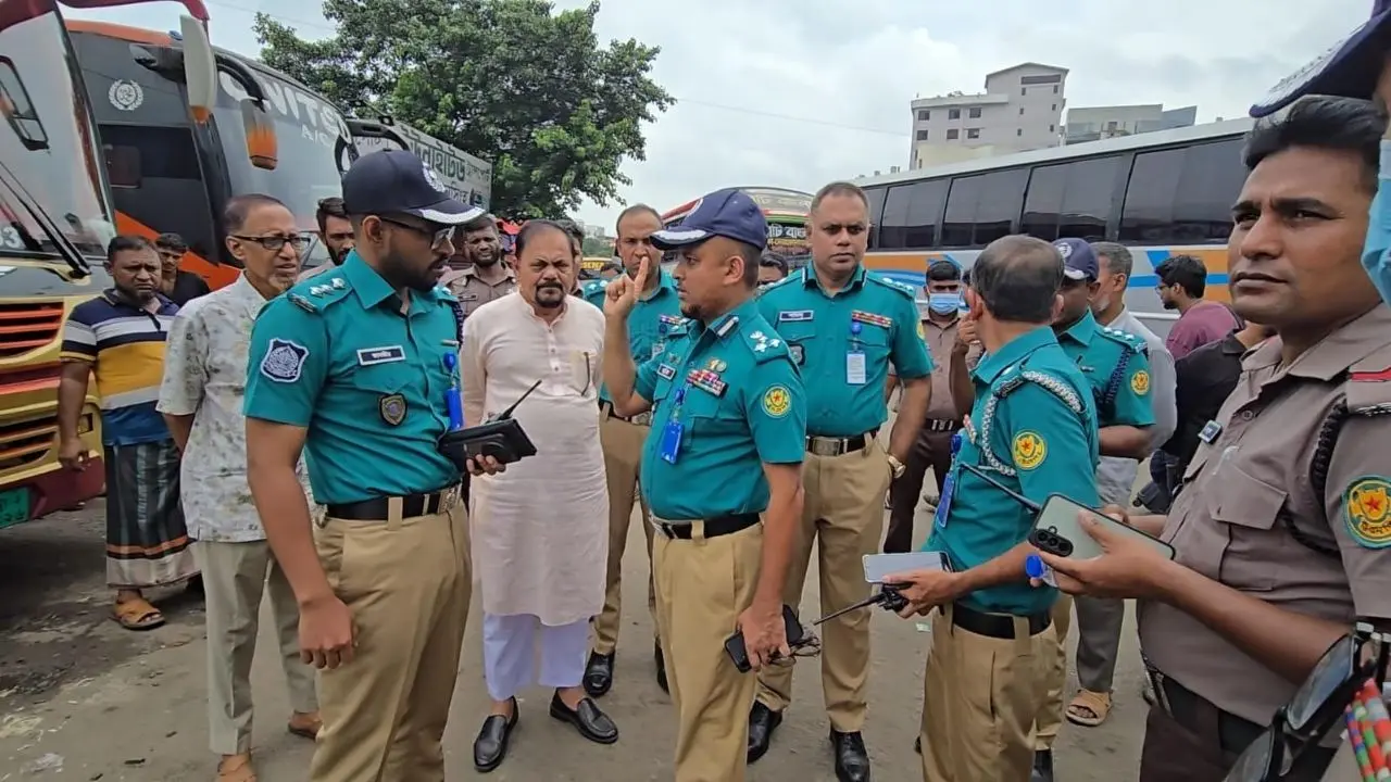 পূর্বাচলে যাচ্ছে গ্যাপের বাস, চলাচল বন্ধ হবে অনুপযোগী যানবাহনের