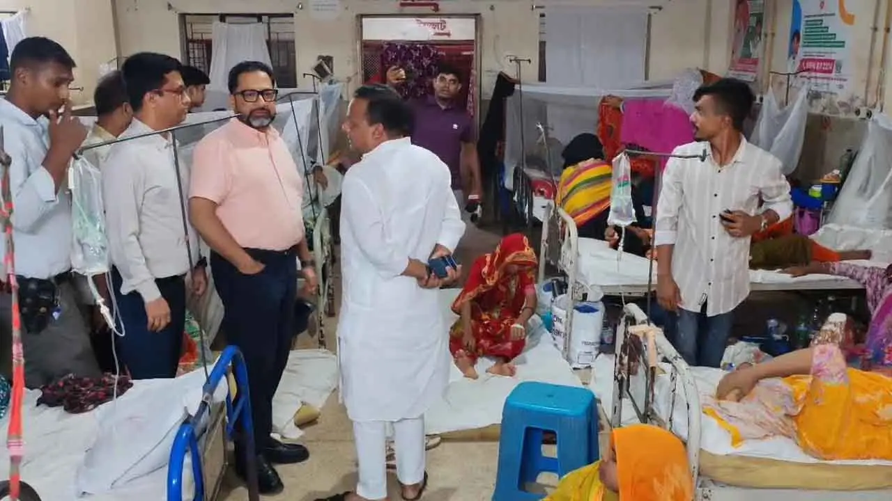 পিরোজপুর সদর হাসপাতাল পরিদর্শনে দুই প্রতিমন্ত্রী