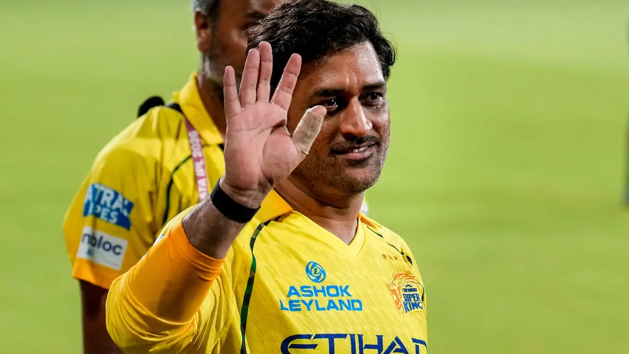 ইনজুরি নয়, আইপিএলের গত আসরে যে কারণে মাঠে নামেননি ধোনি