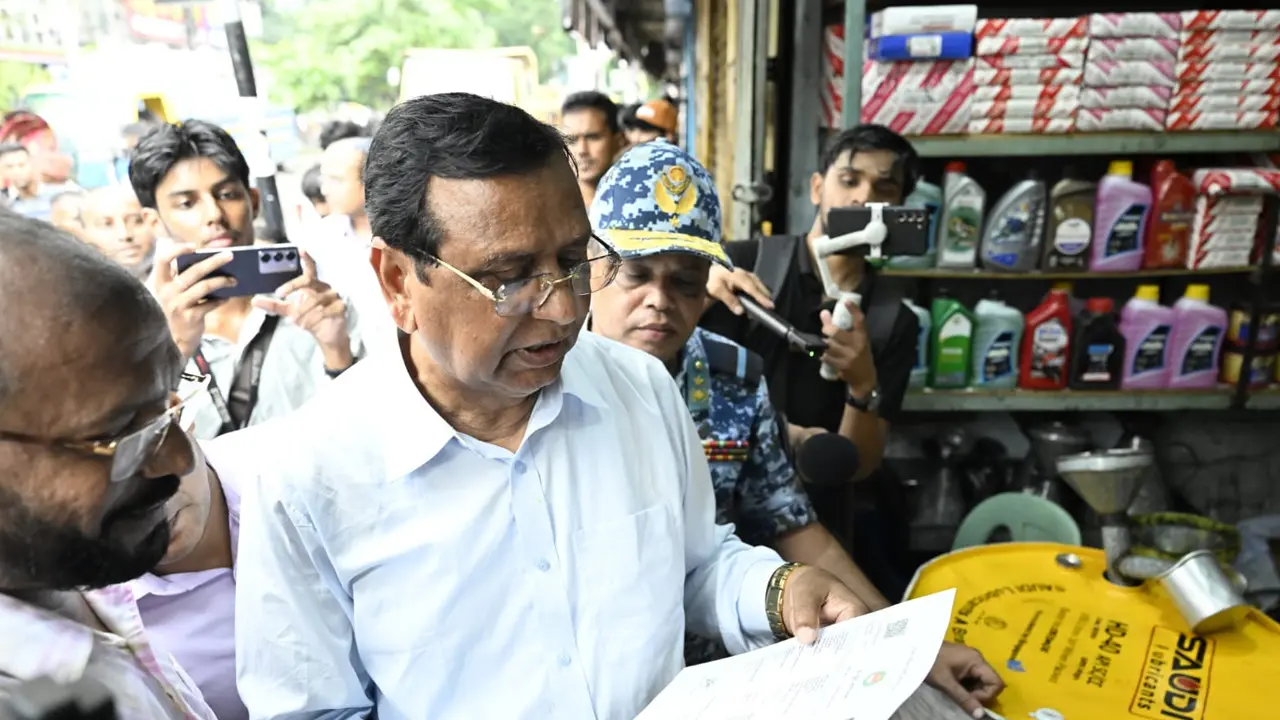 চানখারপুল থেকে বকশীবাজার পর্যন্ত ডিএসসিসির সমন্বিত অভিযান
