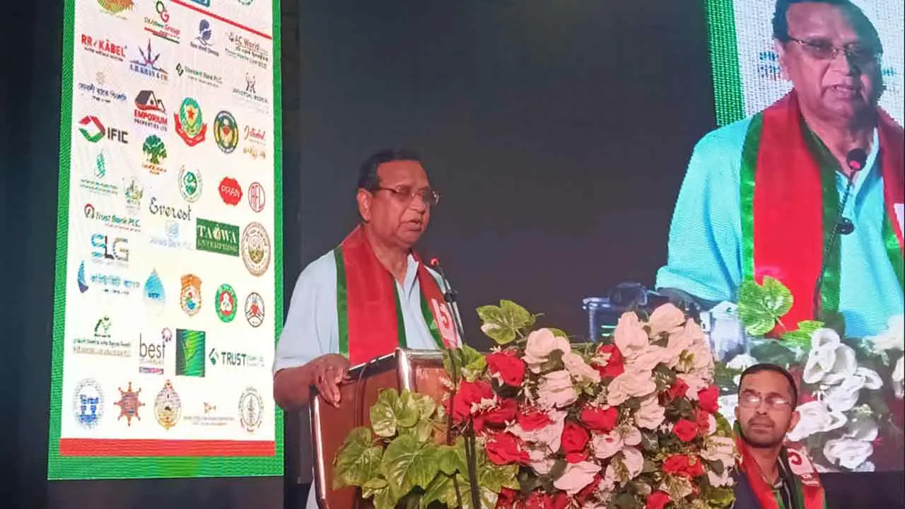 সরকারের সমালোচনা করুন, তবে অহেতুক প্রতিবন্ধকতা নয় : আবদুস সালাম