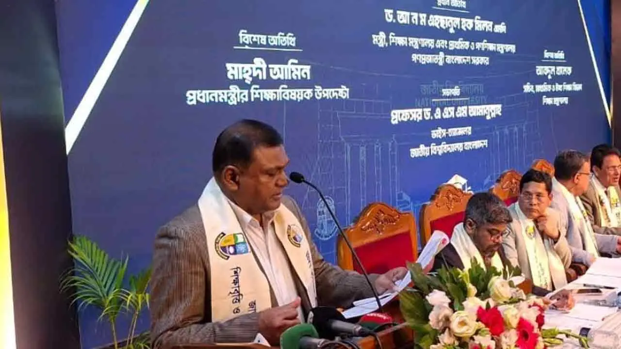 সব শিক্ষাপ্রতিষ্ঠানে সোলার প্যানেল বসানো হবে : শিক্ষা সচিব