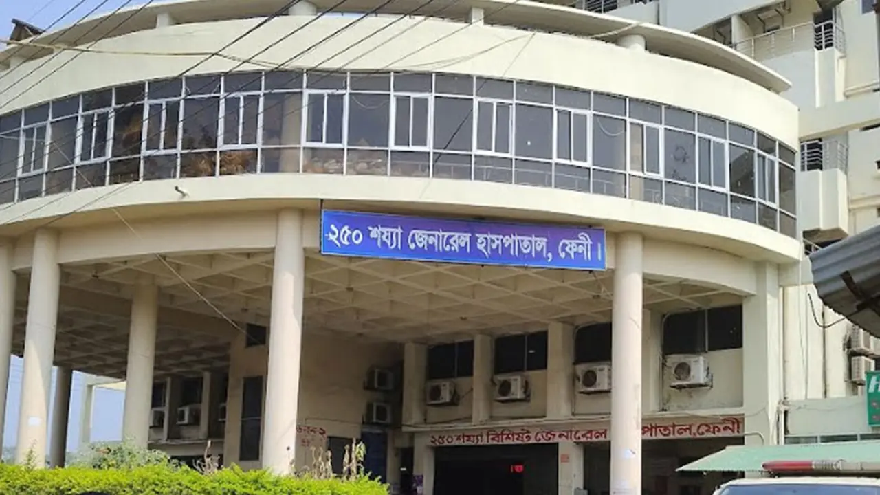 কাভার্ডভ্যানের ধাক্কায় প্রাণ গেল এনজিও কর্মকর্তার