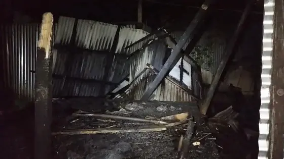 নেশার টাকা না পেয়ে বসতঘরে আগুন, দুই ভাই পলাতক
