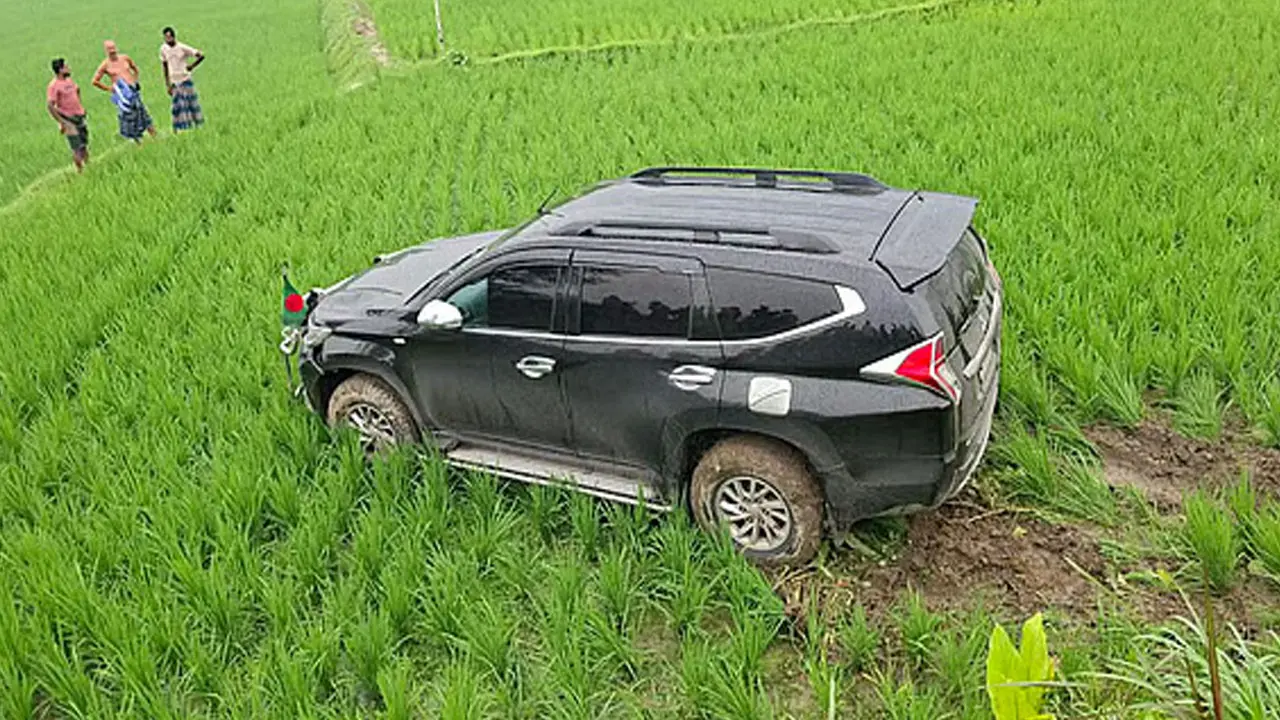 বগুড়ায় প্রতিমন্ত্রীর গাড়ির ধাক্কায় আহত নারীর মৃত্যু