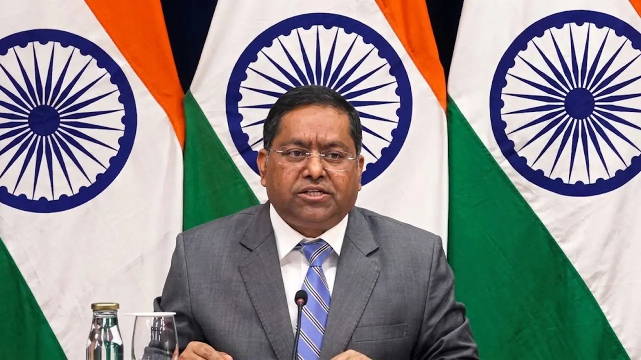 বাংলাদেশ ও ভারতের মধ্যে ট্রেন চলাচল শুরুর গুঞ্জন, যা বলল নয়াদিল্লি