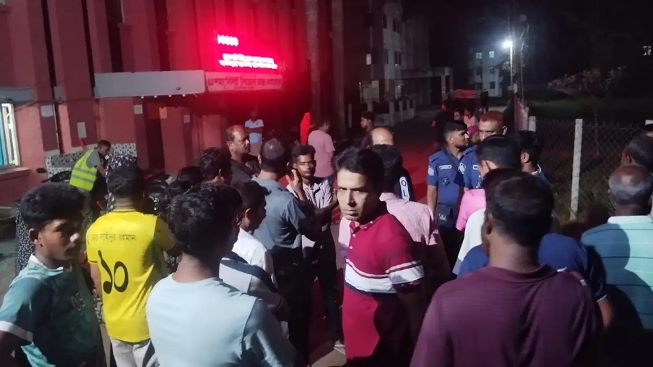৪৫ টাকার চায়ের বিল নিয়ে দুই পক্ষের সংঘর্ষ, আহত ১২
