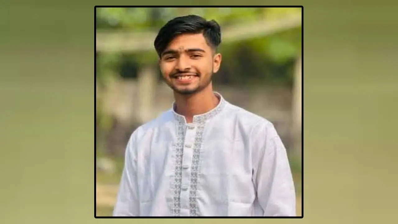 মিরসরায়ে মাছবাহী পিকআপের ধাক্কায় প্রাণ গেল কলেজছাত্রের