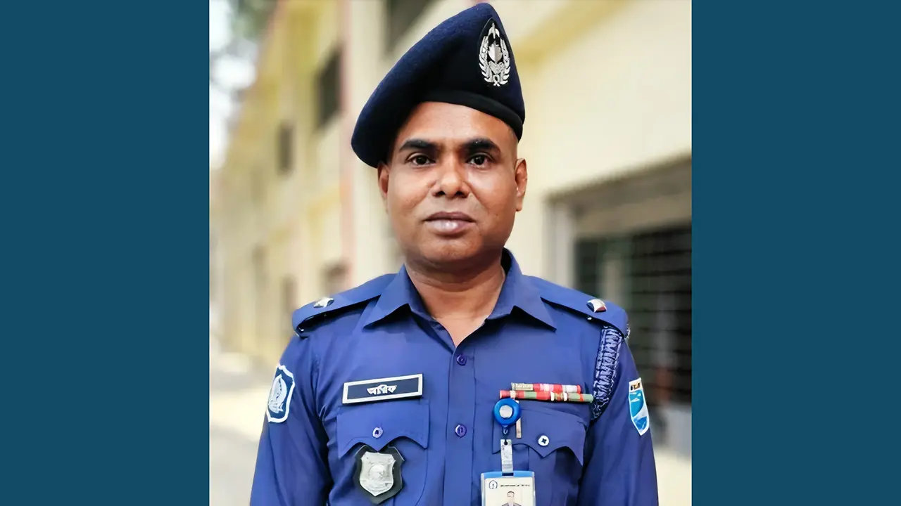 হাতকড়াসহ আ. লীগ নেতা পালানোর ঘটনায় মামলা, ওসি ক্লোজড