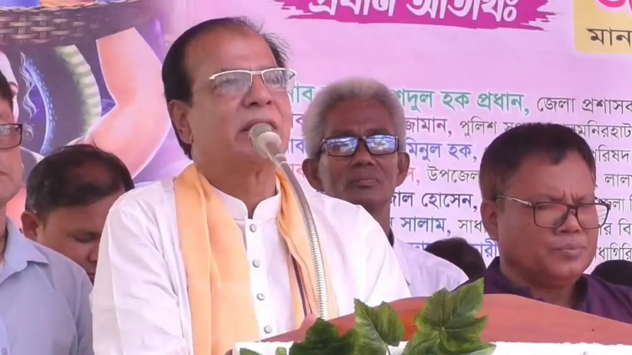 বিএনপি ডান-বাম নয়, মধ্যপন্থার রাজনীতি করে : ত্রাণমন্ত্রী দুলু