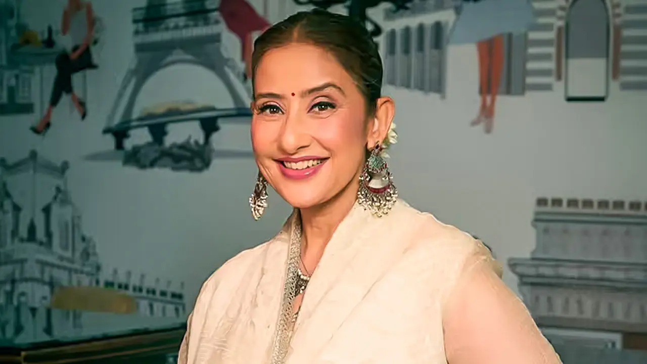 বিপর্যয়ে মনীষার দেশ নেপাল, বিদেশিদের প্রতি যে অনুরোধ অভিনেত্রীর