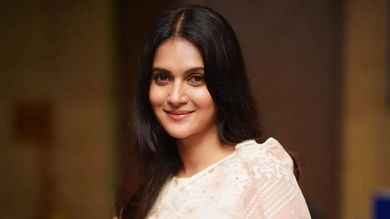 ‘নামে বিজ্ঞান আছে’ ভেবেই ঢাবির রাষ্ট্রবিজ্ঞানে ভর্তি হন মিথিলা