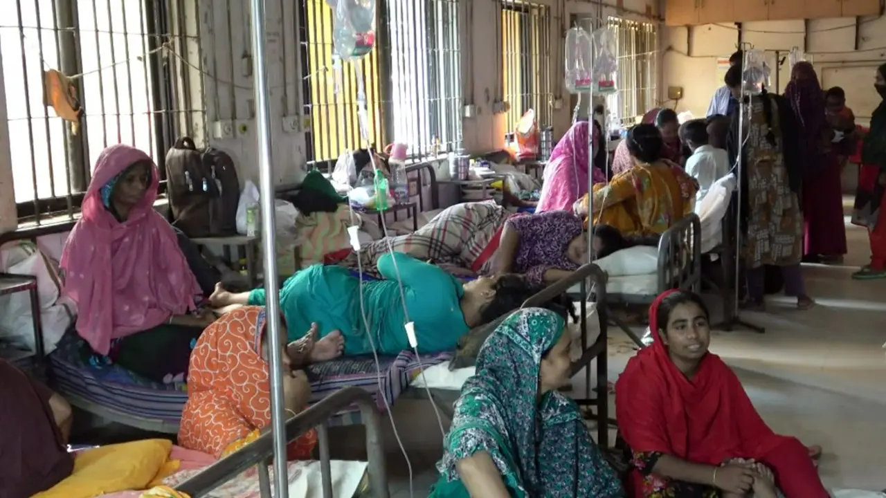 নাটোরে হঠাৎ ডায়রিয়ার প্রাদুর্ভাব, এক দিনে হাসপাতালে শতাধিক রোগী