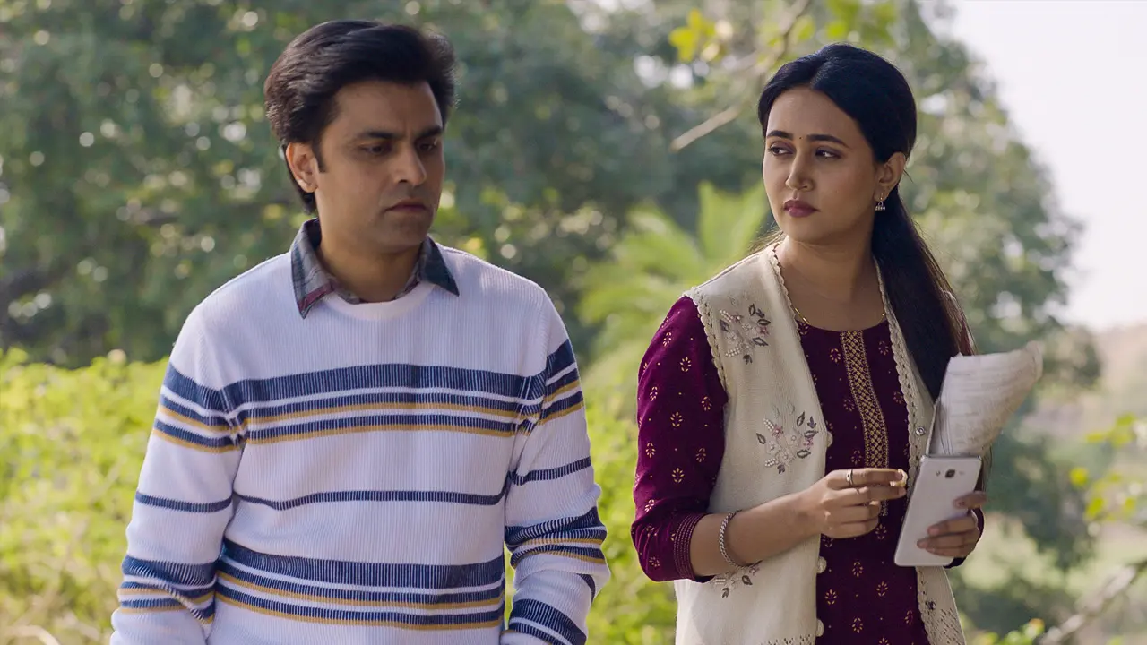 ‘পঞ্চায়েত’ নিয়ে দুটি সুখবর দিলেন নির্মাতা