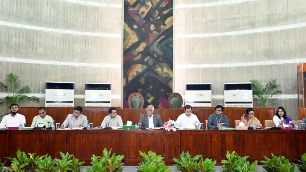 গত দুই বছরে রাজনীতিতে গালিগালাজের সংস্কৃতি শুরু হয়েছে : সংসদীয় কমিটি