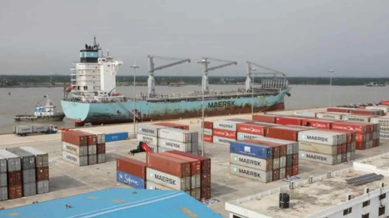 পতেঙ্গা টার্মিনালে ঘণ্টায় ৫৮ কন্টেইনার হ্যান্ডলিংয়ের রেকর্ড