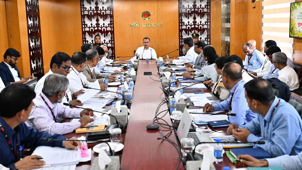 আমদানি নির্ভরতা কমিয়ে কৃষি উৎপাদন বাড়ানোর তাগিদ প্রধানমন্ত্রীর