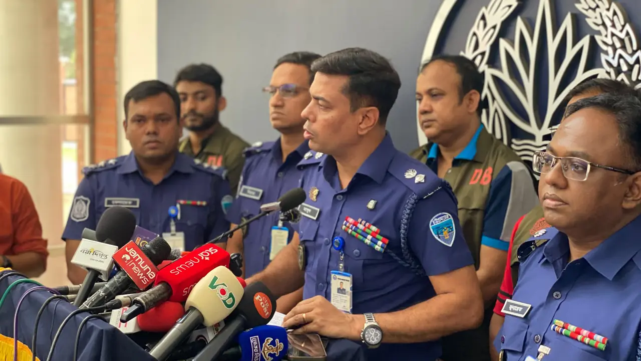 চট্টগ্রামে বিদেশিদের তথ্যভাণ্ডার তৈরির উদ্যোগ, নজরদারিতে বিভিন্ন এলাকা