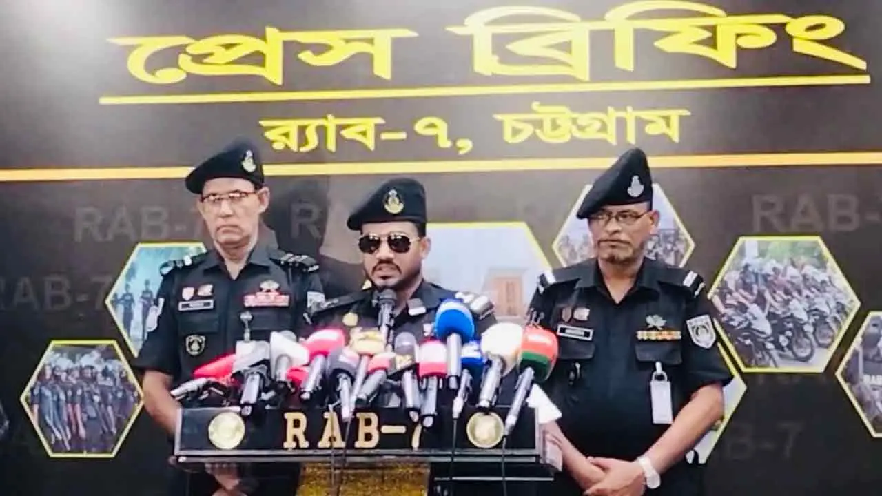 মাসে ৮ হাজার টাকার প্রলোভন দেখিয়ে শিশুদের পেটে ইয়াবা পাচার