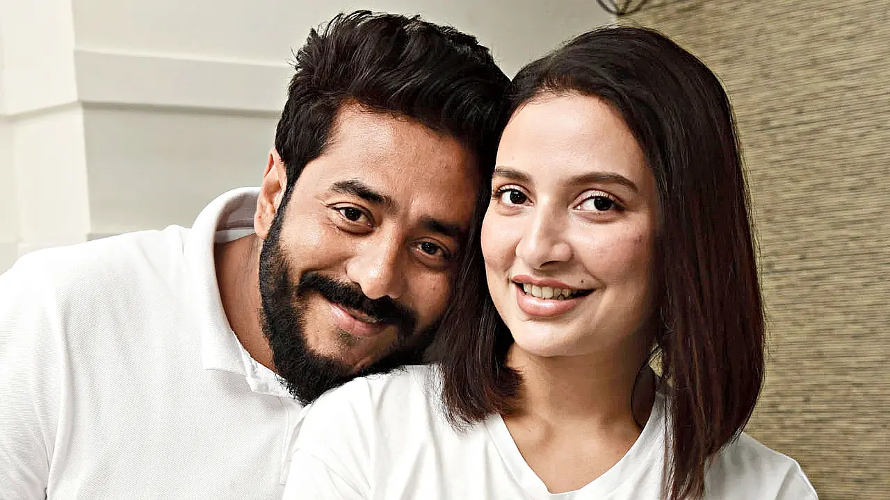 বিচ্ছেদ গুঞ্জনের মাঝে রাজ-শুভশ্রীর বিশেষ বার্তা