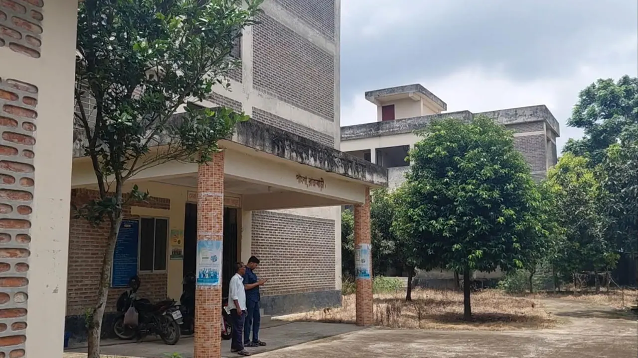 উদ্বোধনের ১০ বছর পরও চালু হয়নি রাজবাড়ীর মা ও শিশু কল্যাণ কেন্দ্র