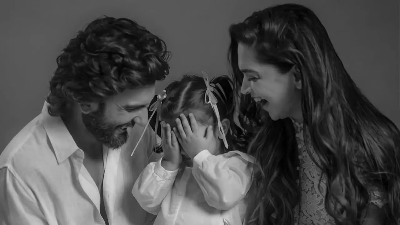 নতুন অতিথিকে নিয়ে রণবীর-দীপিকা যে বার্তা দিলেন
