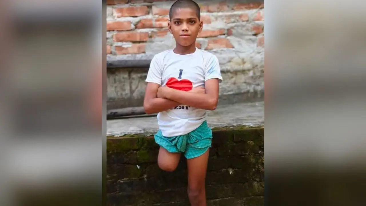 চুল কাটতে বের হওয়া রায়হান ফিরল এক পা হারিয়ে