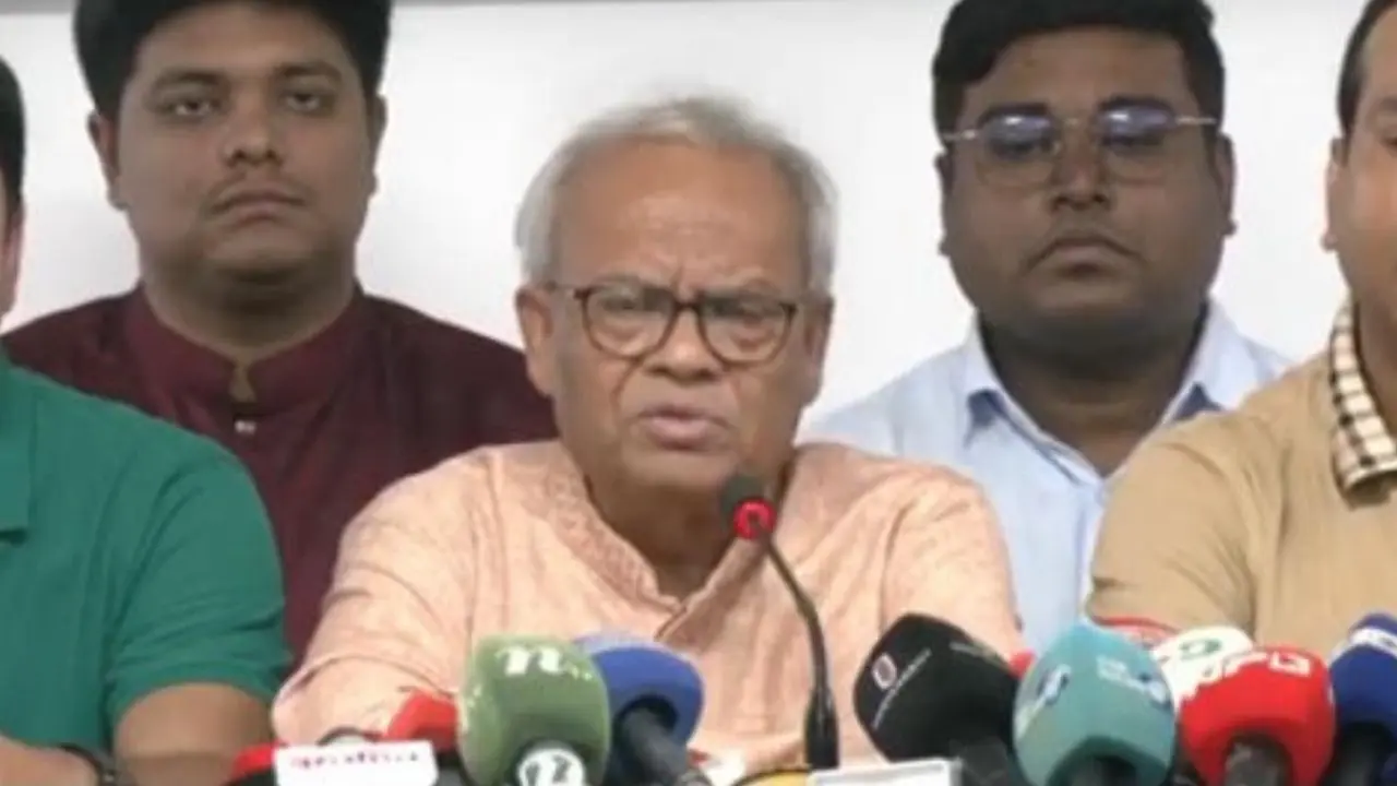 ছাত্রদলের পুস্তিকা ও ডিজিটাল প্ল্যাটফর্মের উদ্বোধন করলেন রিজভী