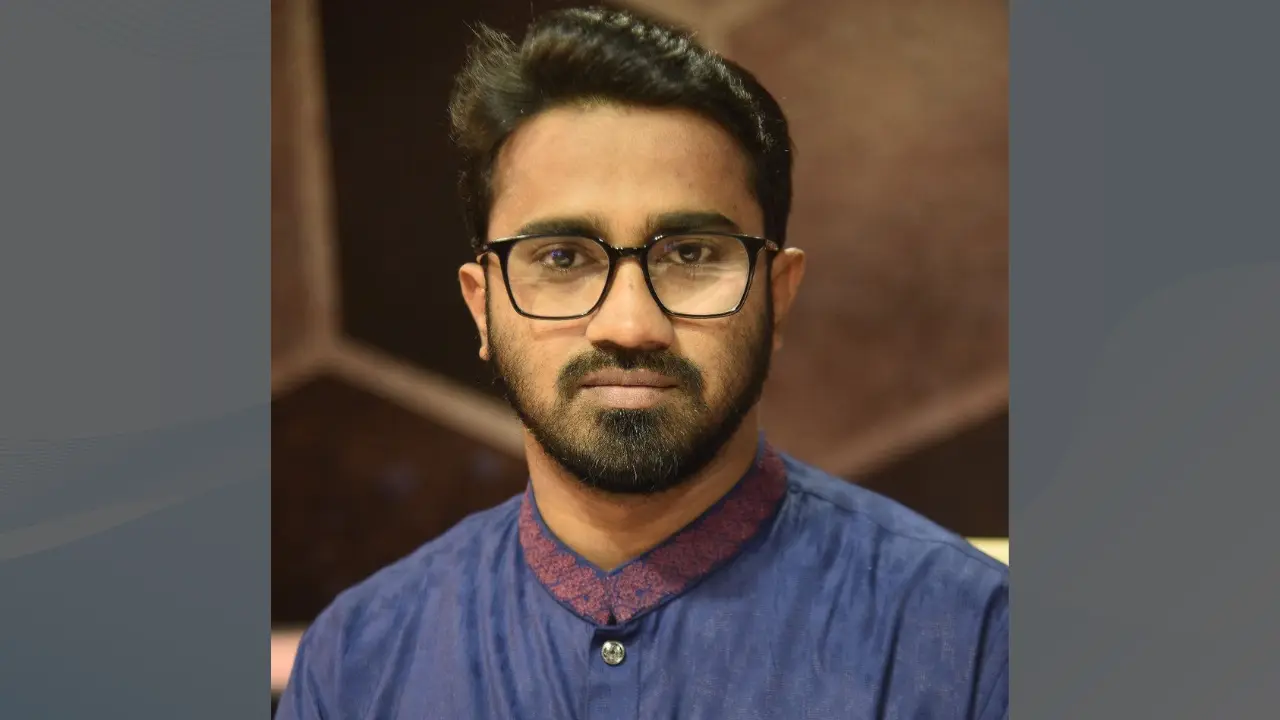 ৭ বছর পর রাশেদ খাঁনকে ডাকসুর জিএস ঘোষণা