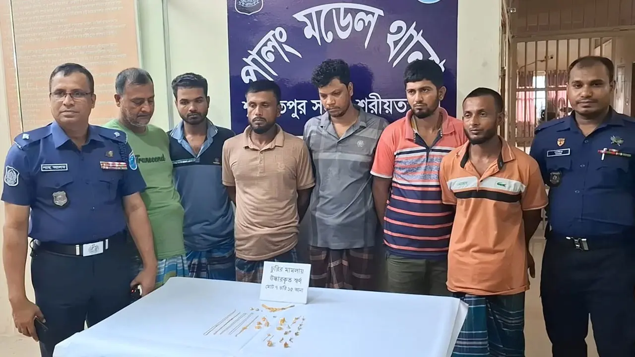 চোরের দেওয়া তথ্যেই মিলল ৭ ভরি স্বর্ণ, ব্যবসায়ী গ্রেপ্তার