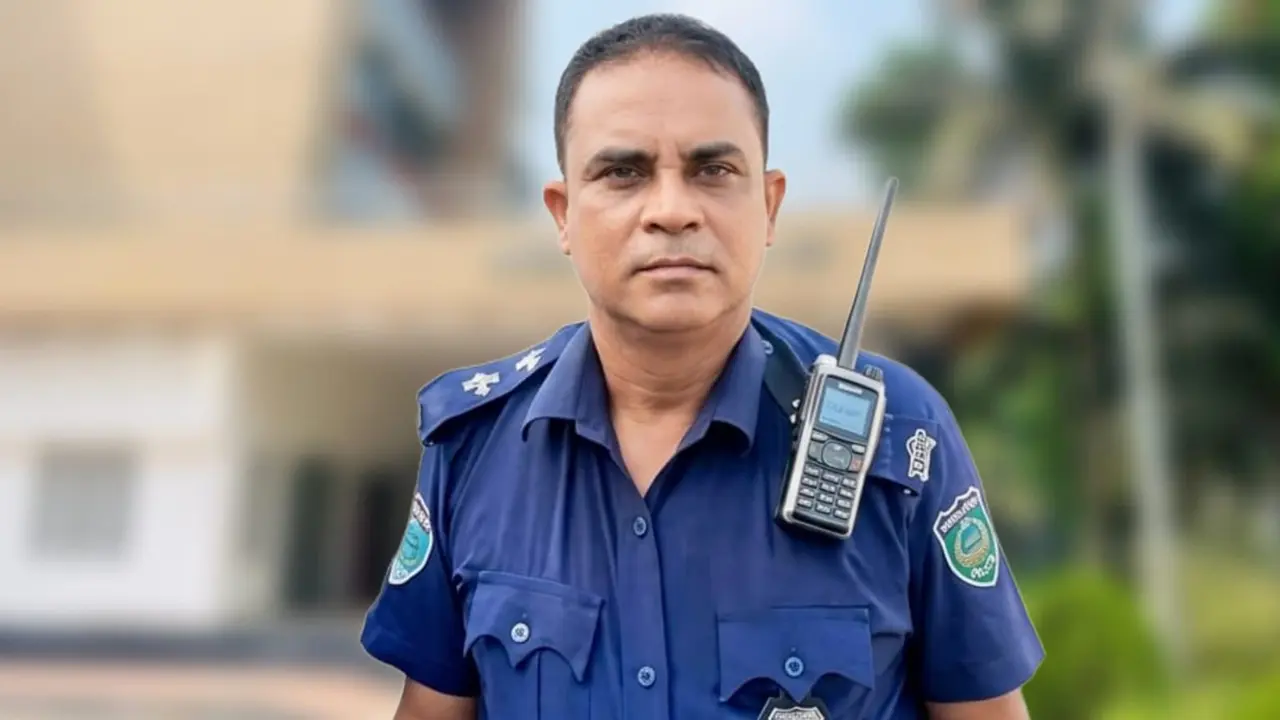 তদন্তে ১০ হাজার টাকা ঘুষ চাওয়ার অভিযোগ, বিকাশ নম্বর দিলেন এসআই