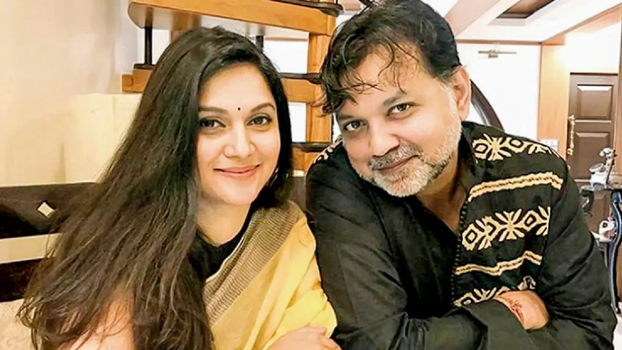 মিথিলার সঙ্গে বিচ্ছেদ? সৃজিতের ইঙ্গিত