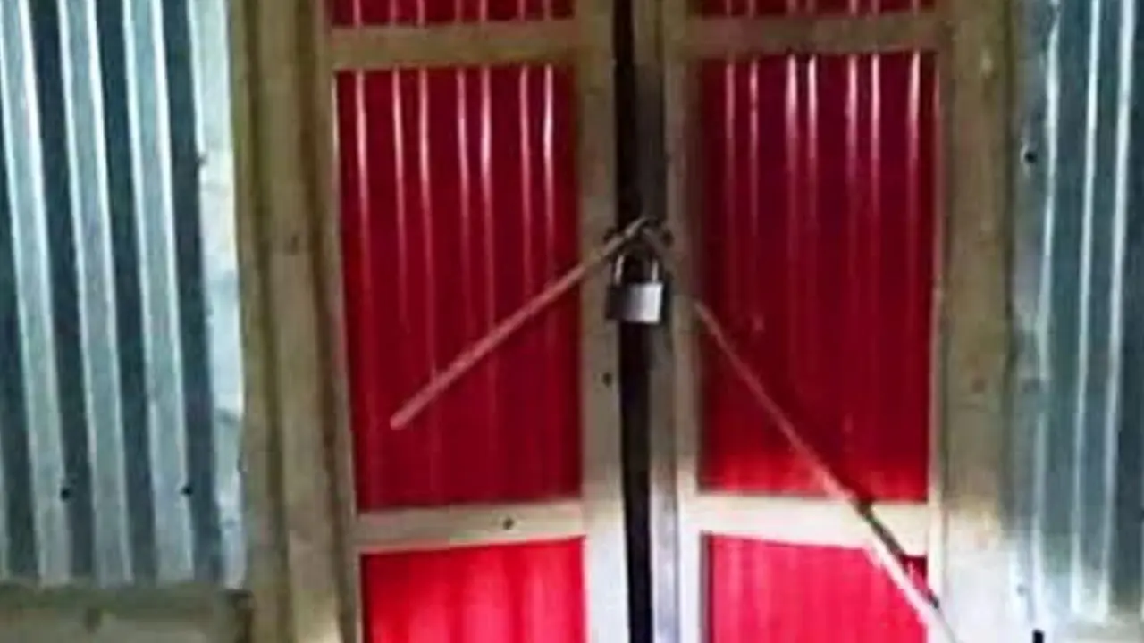 তালাবদ্ধ ঘর থেকে বৃদ্ধার অর্ধগলিত মরদেহ উদ্ধার