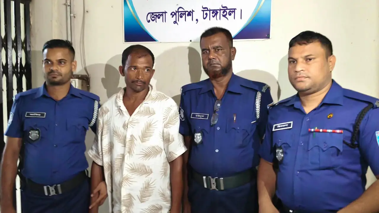 টাঙ্গাইলে সাবেক আনসার সদস্যকে কুপিয়ে হত্যার ঘটনায় গ্রেপ্তার ২